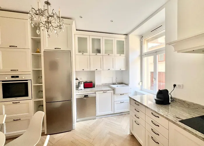 3 Pièces Orangerie-centre *